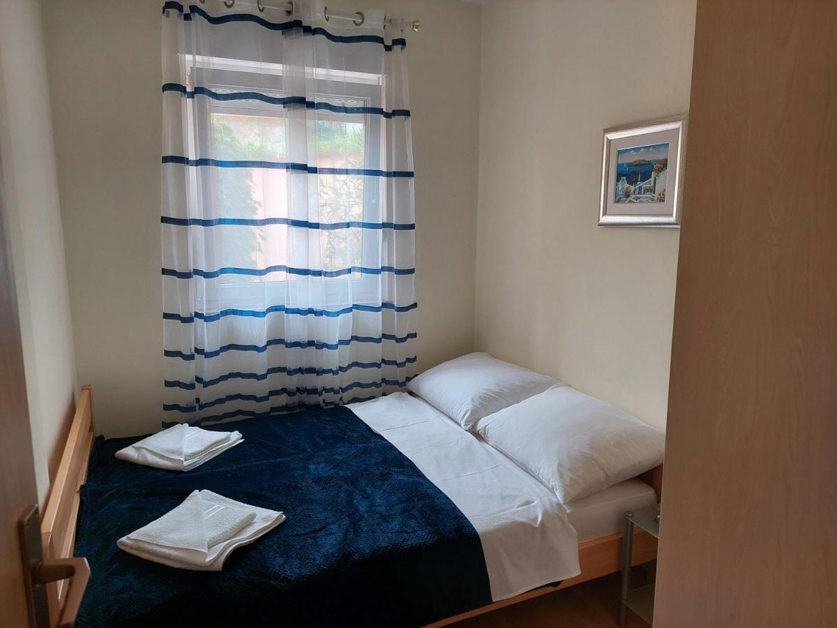 Apartman Nelamore - Krk Town, 300 Meters To The Beach מראה חיצוני תמונה