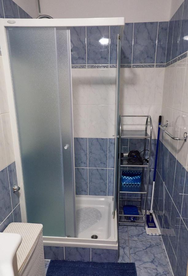 Apartman Nelamore - Krk Town, 300 Meters To The Beach מראה חיצוני תמונה